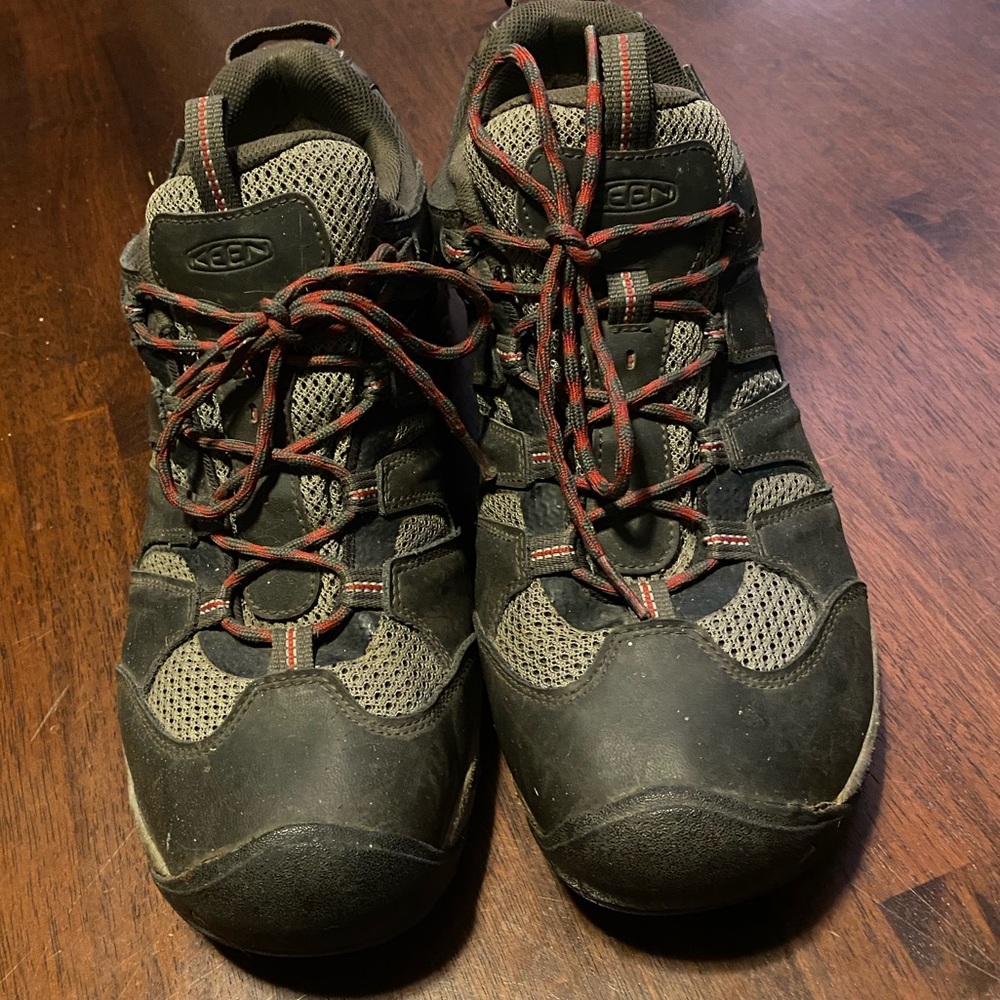 Keen Koven Waterproof Hiking Trail Shoe